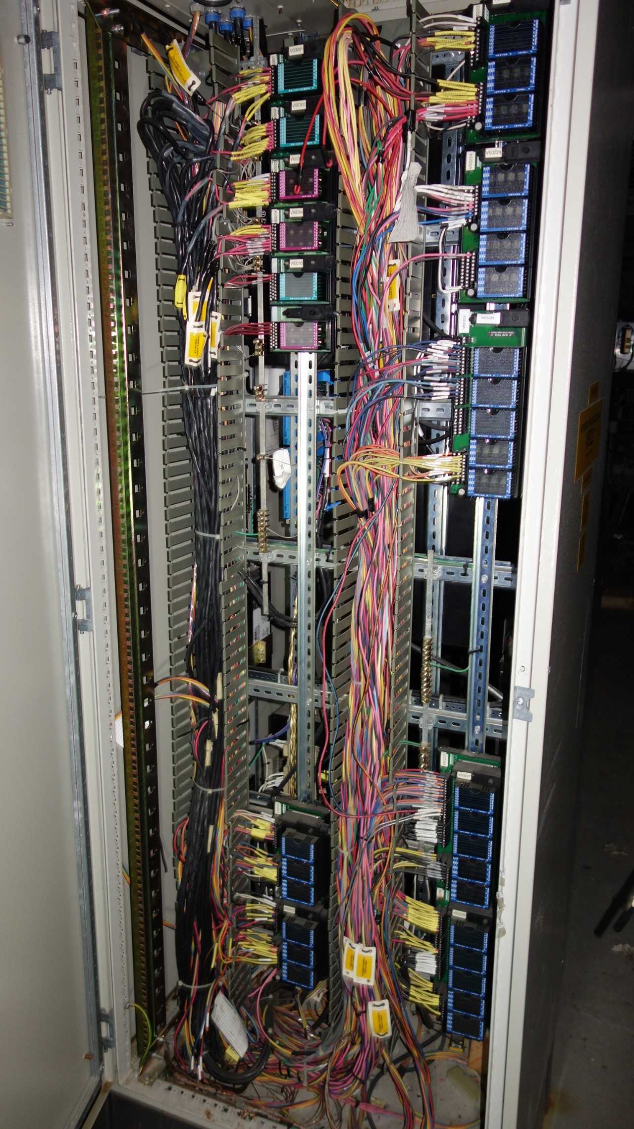 FOXBORO FBM I/A SERIES CONTROL CABINET W/ MODULES - AUTOMATION & CONTROLS