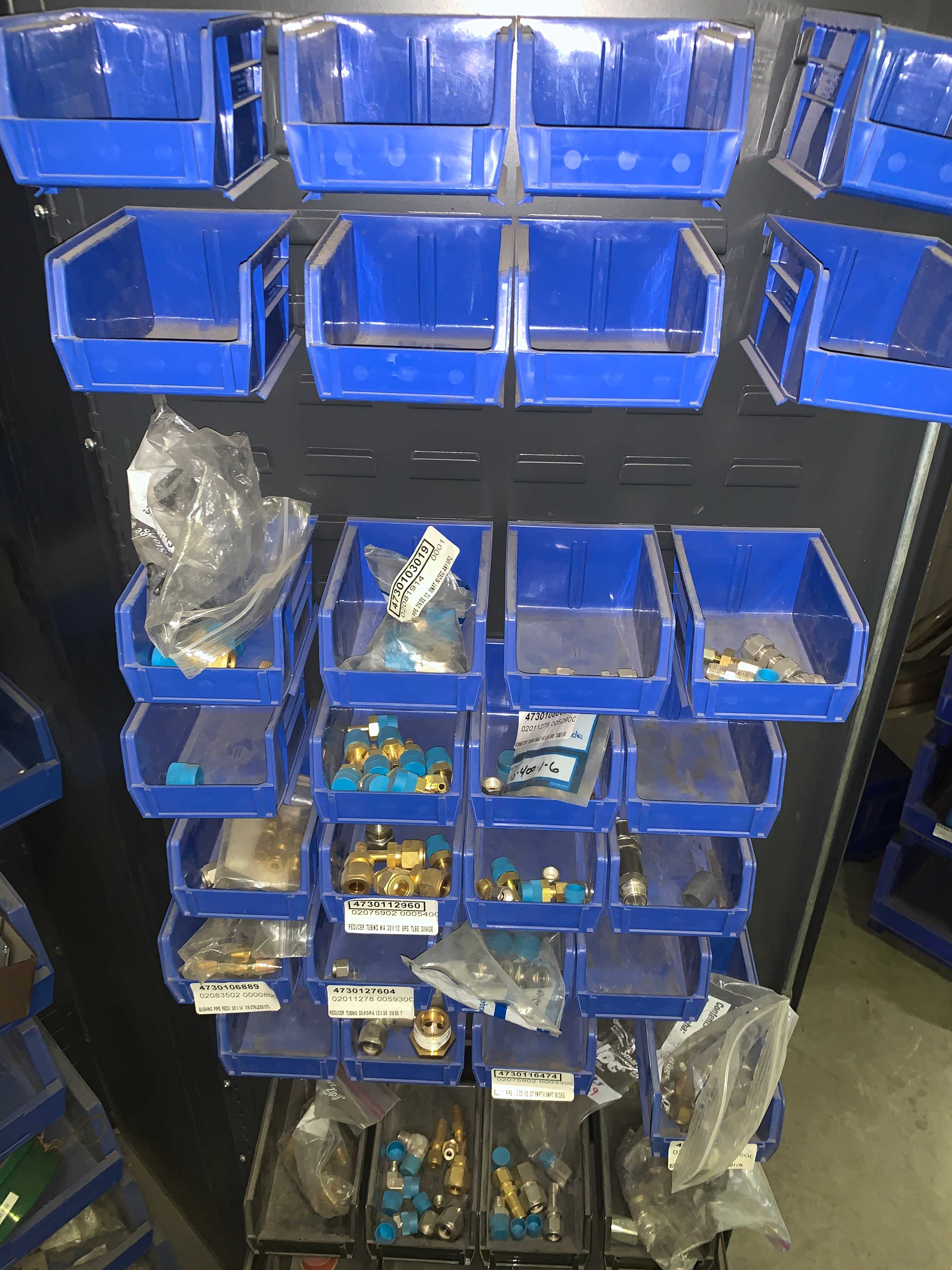 CABINET WITH CONTENTS - VALVES