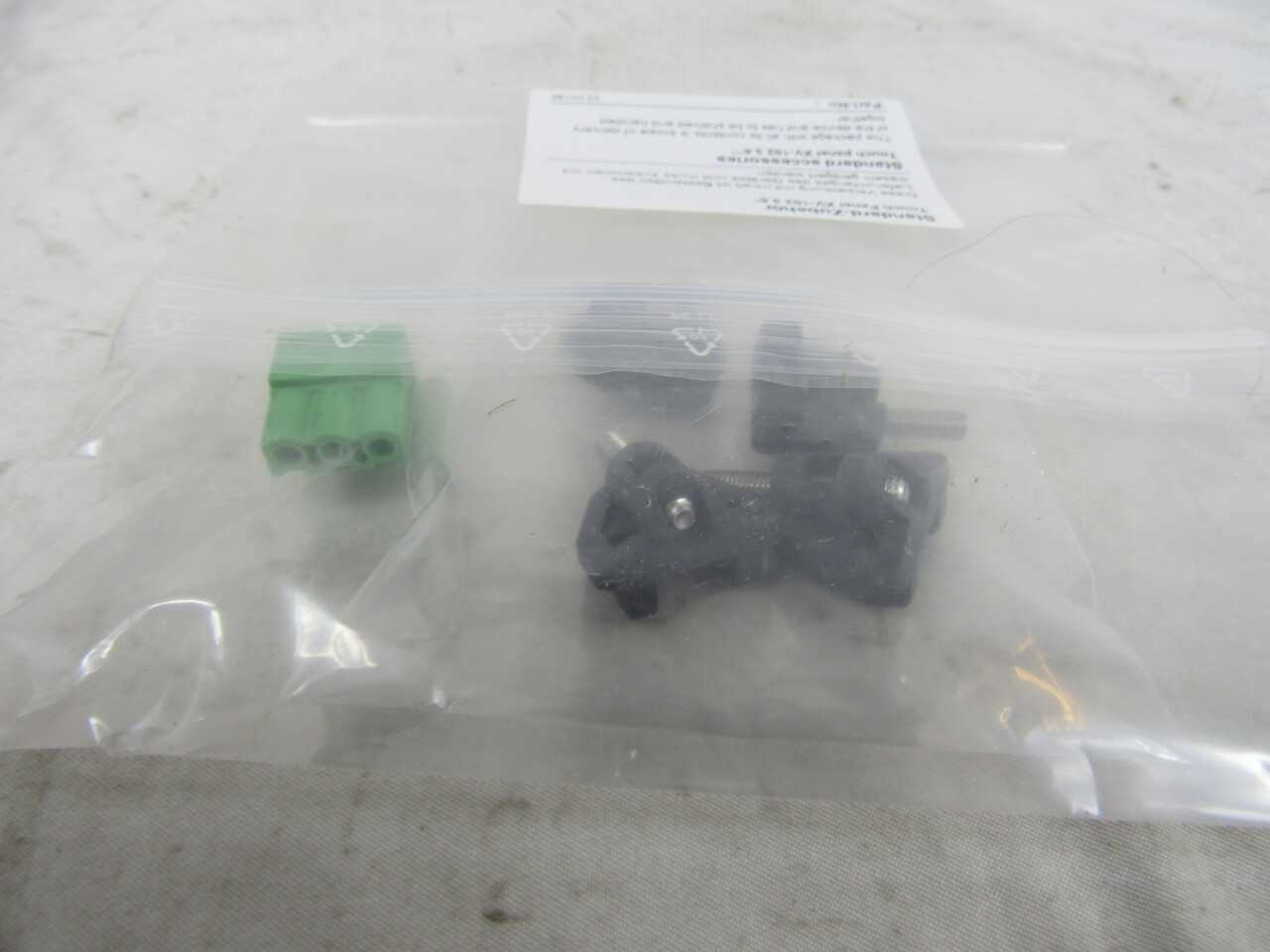 Quantity of 3x XV-102-B3-35TQRG-10 PLC Softwares - AUTOMATION & CONTROLS