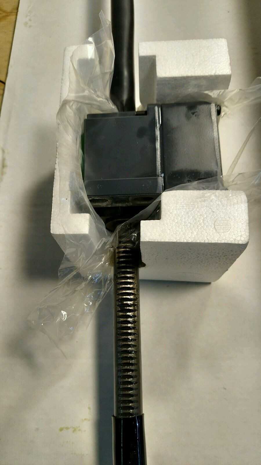 Set of 2 Oriental Motor 4LF10N-5 Limo Series Linear Gear Heads for AC Motors - New Open Box Item - ELECTRIC MOTORS