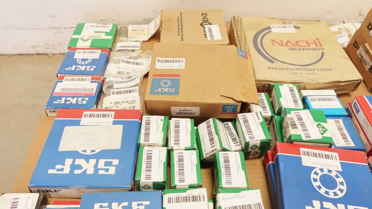 1 PALLET OF ASSORTED BEARINGS - BEARINGS