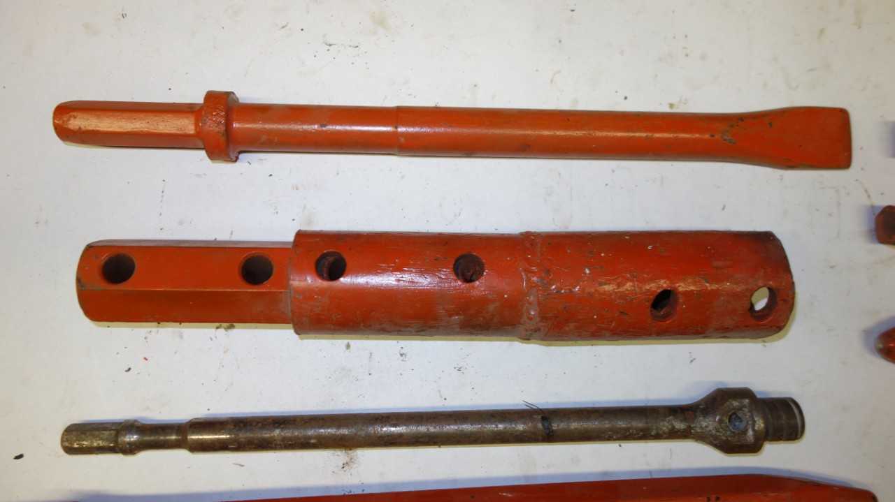 LOT OF 12 ASSORTED JACK HAMMER BITS - ELECTRIC POWER TOOLS