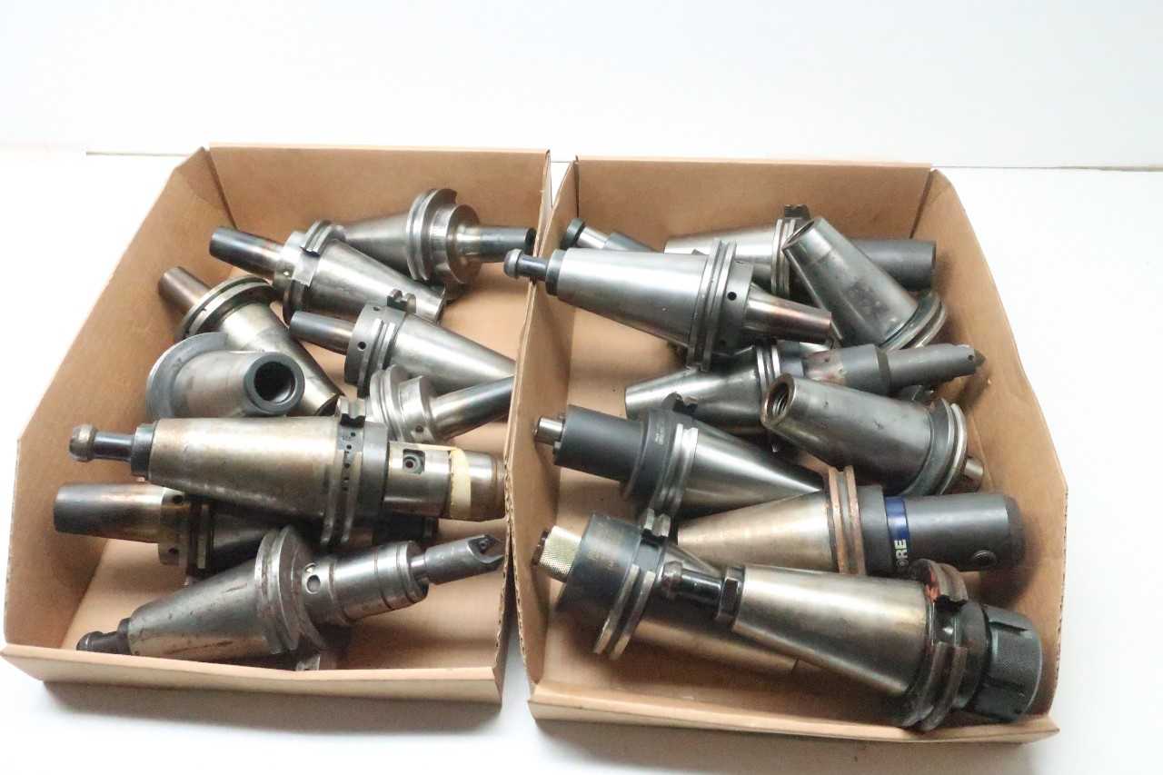 LOT OF ASSORTED CAT50 TOOL HOLDERS - VALENITE - MACHINING ACCESSORIES & TOOLING