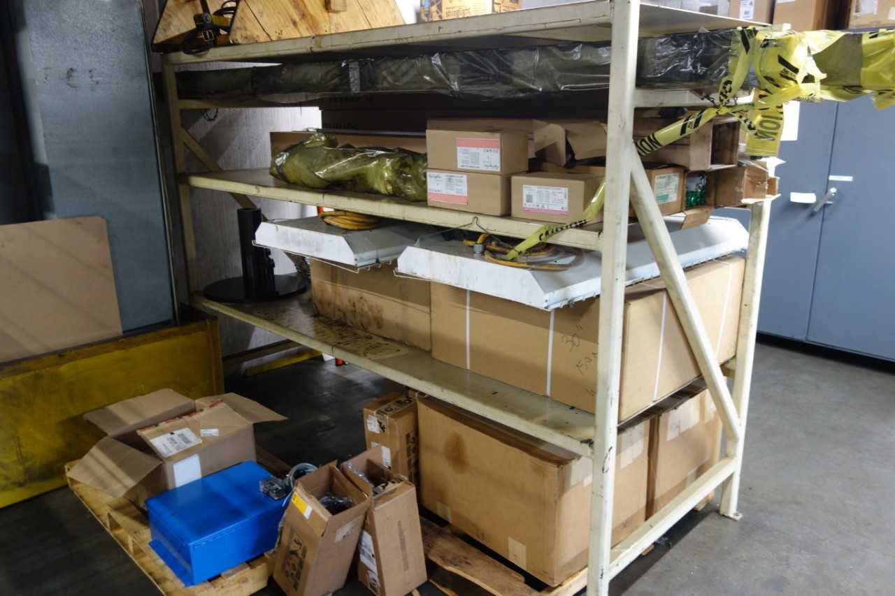1x section of shelving - SHELVING