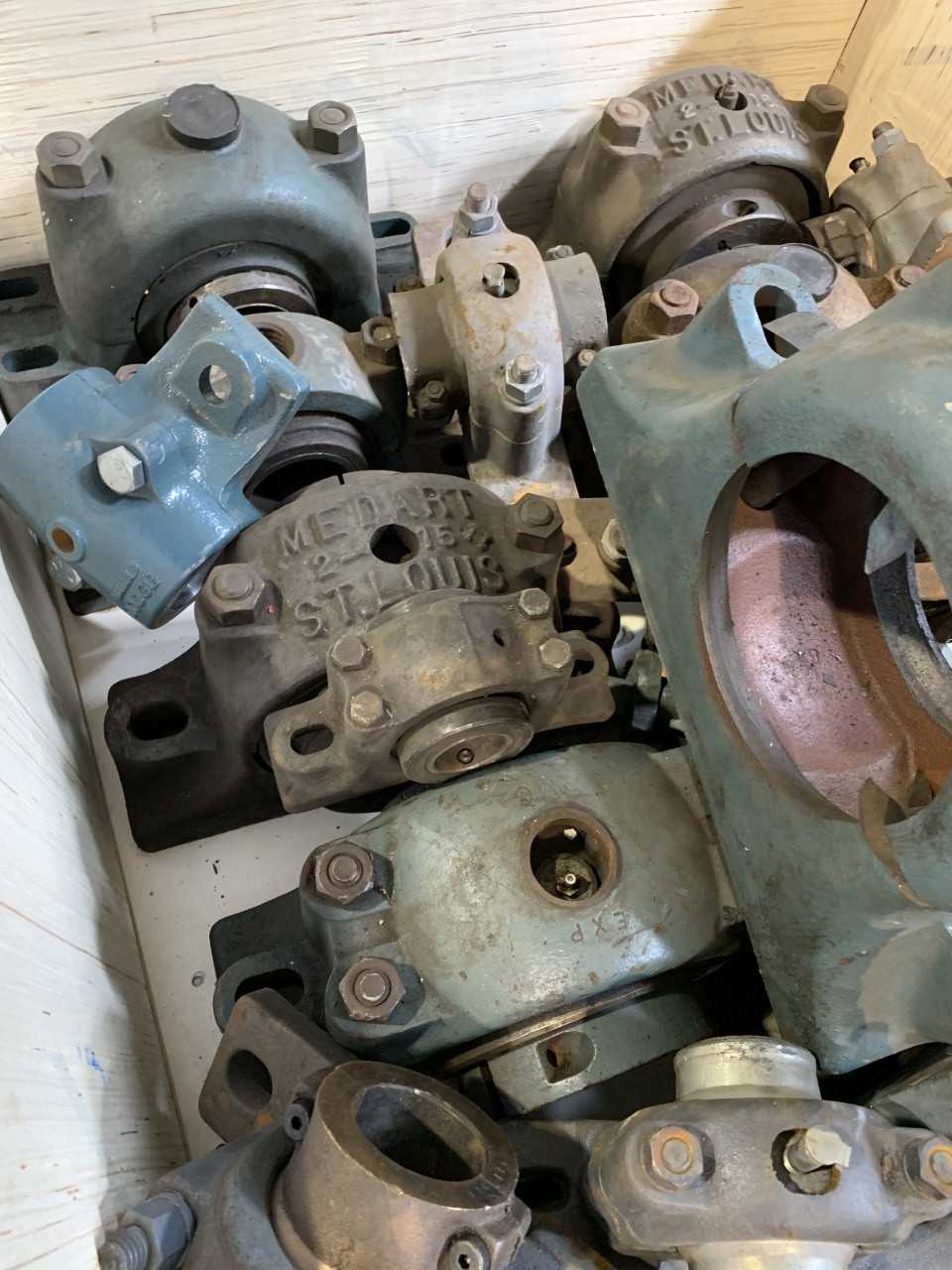 CRATE OF DODGE PILLOW BLOCK BEARINGS VARIOUS SIZES - BEARINGS