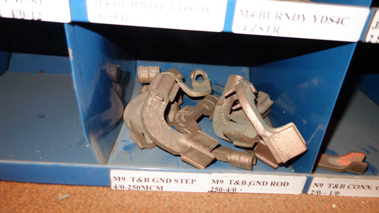 CONTENTS OF 4X STACKED PIGEON HOLE CABINET, ASSORTED TERMINAL LUGS, GROUND CLAMPS, CRIMPS, CONNECTORS, BURNDY - ELECTRICAL COMPONENTS