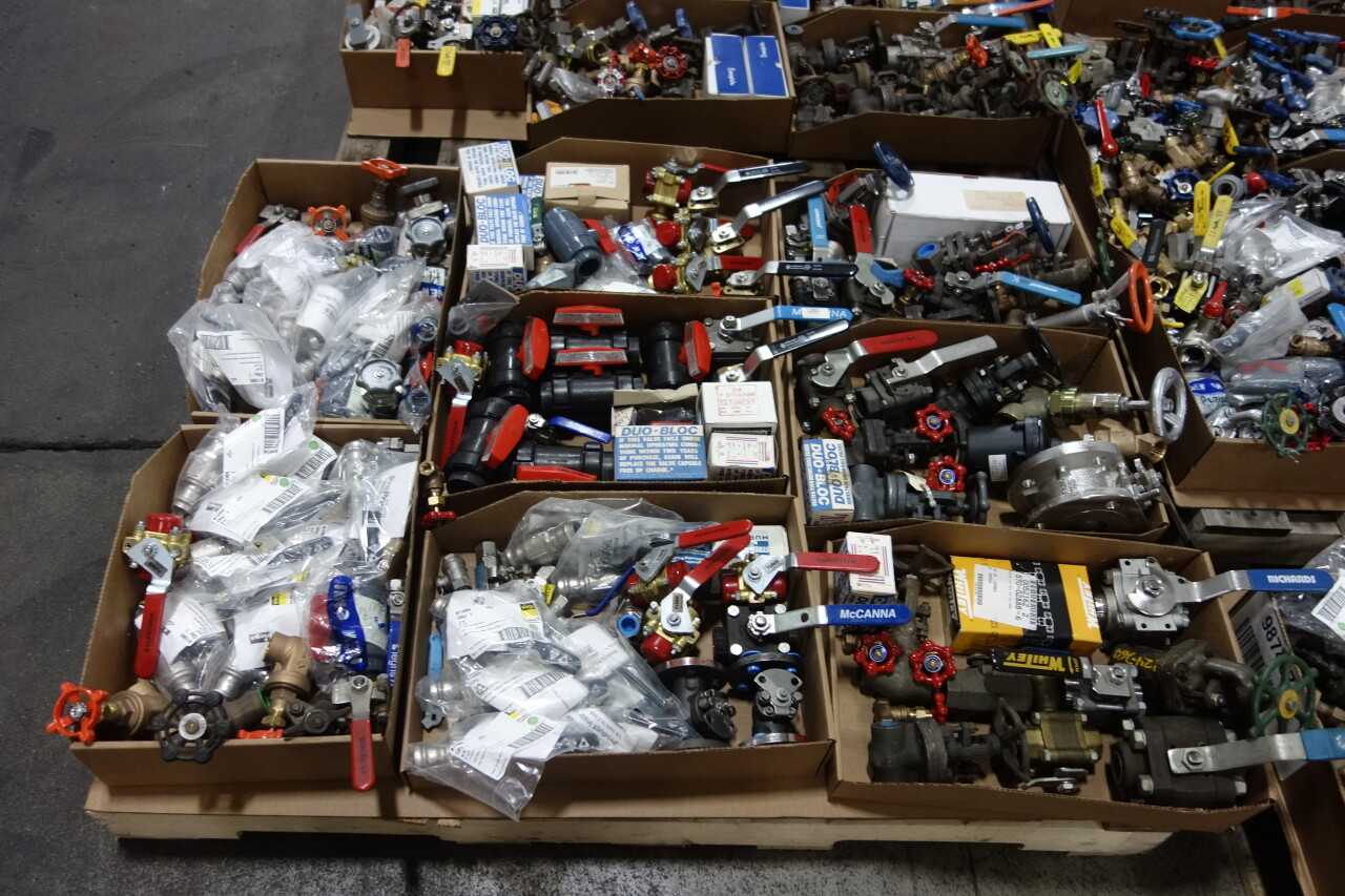 5 PALLETS OF ASSORTED VALVES - VALVES