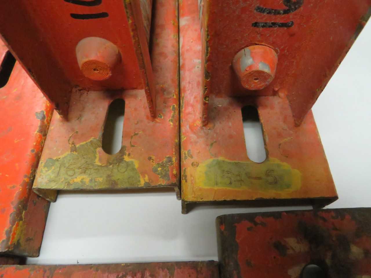 LOT OF 6 ASSORTED 6" TO 12" FIXED TRAY ROLLER - TRAILER MOUNTED EQUIPMENT