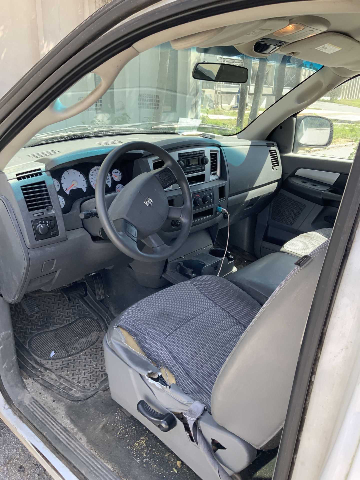 2008 DODGE RAM 1500 PICK UP TRUCK - PICKUP TRUCKS