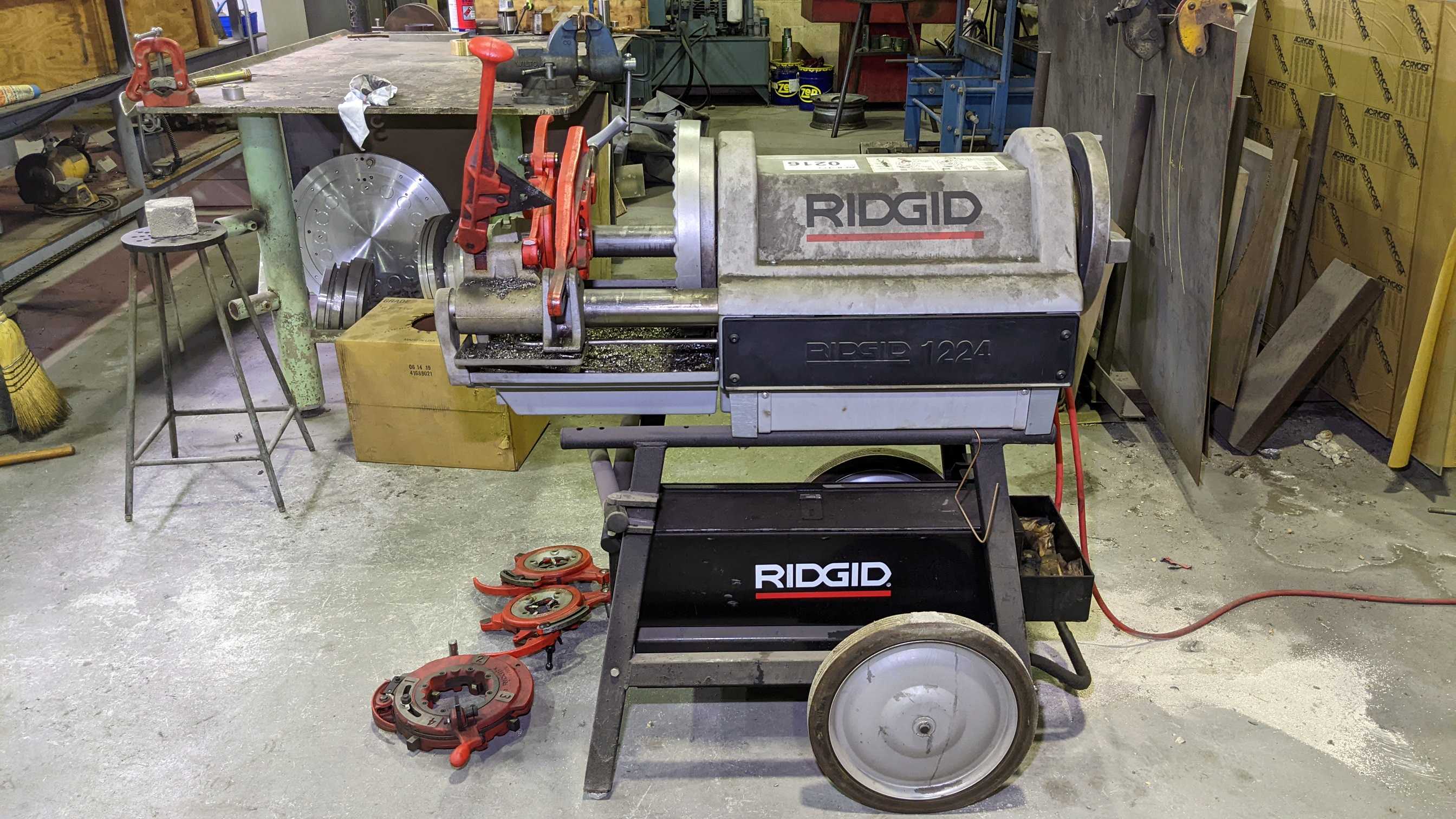 RIDGID PIPE THREADER - MACHINING ACCESSORIES & TOOLING