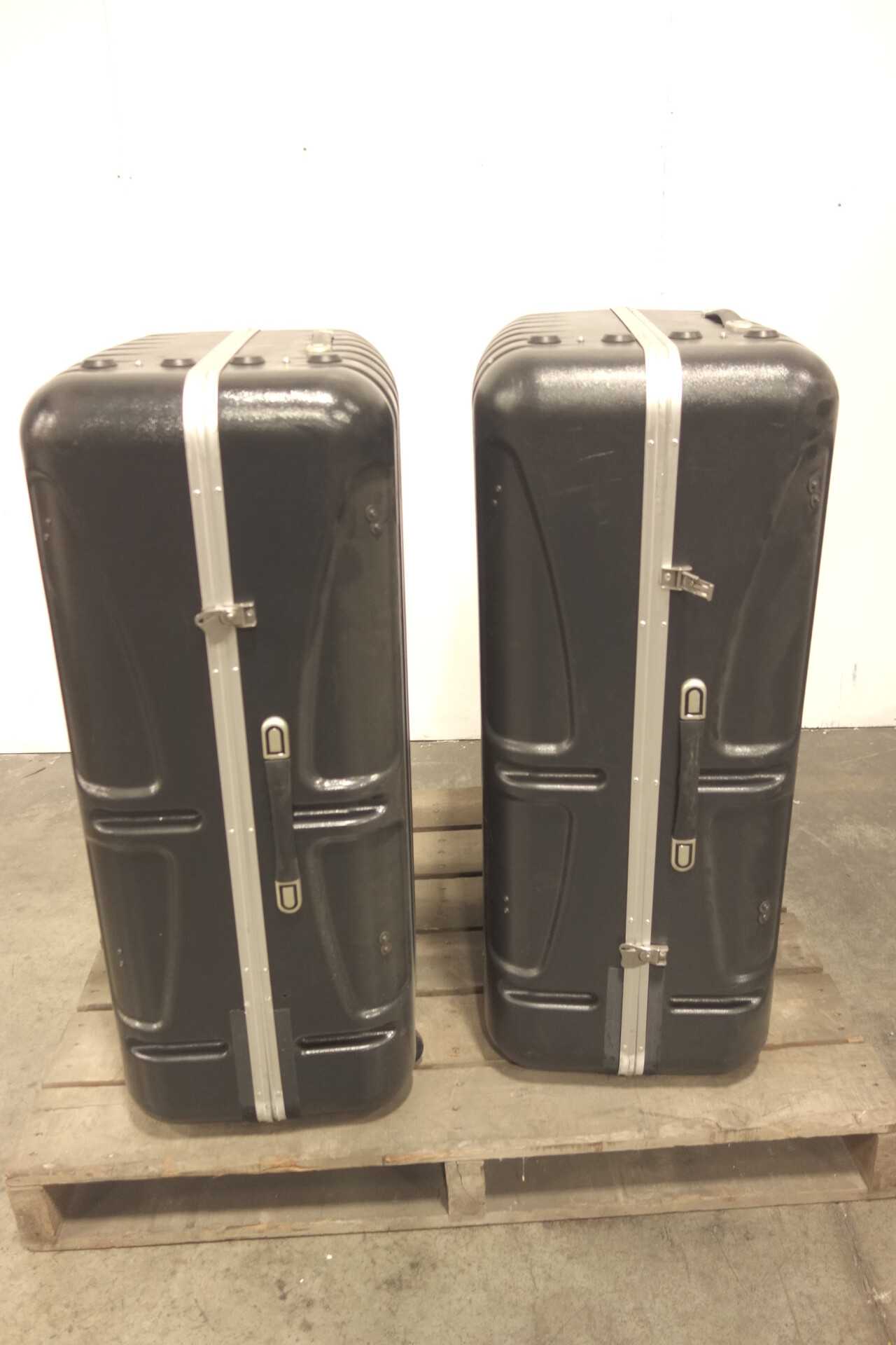 LOT OF 2 HARDSHELL ROLLING TRADE SHOW CASES - ROLLING CARTS