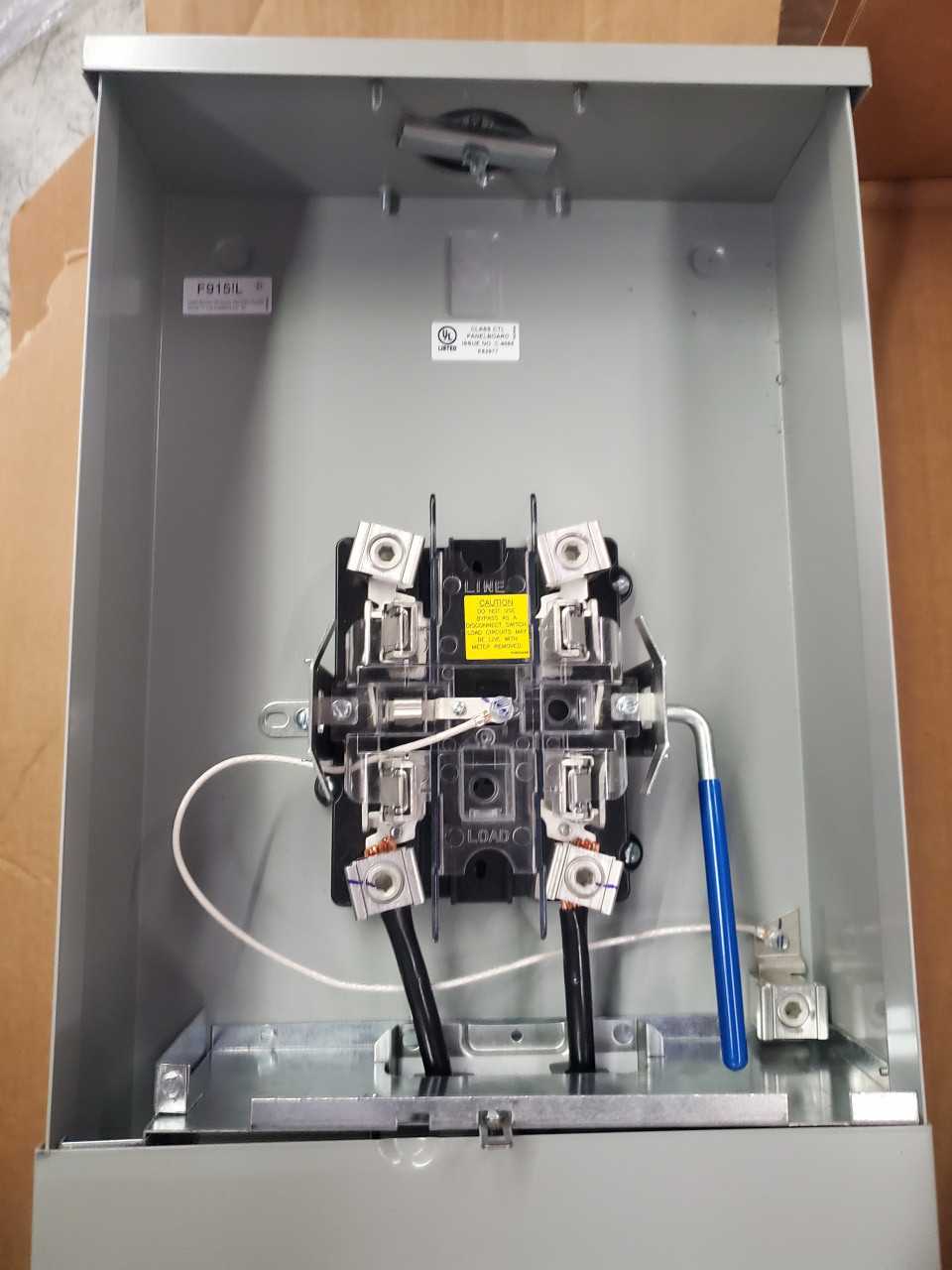 (1) Eaton MBX2040B200BTS Meter Breaker 200A 120/240VAC 1Ph 3Wire 4Jaws NEMA Type 3R 20 Spaces, 40 Circuits - CIRCUIT BREAKERS