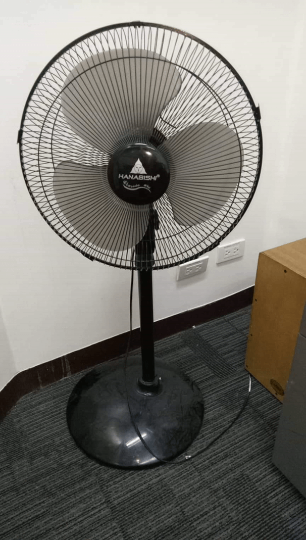 Lot of (3) Electric Fans on Stands - MISCELLANEOUS Lot of (3) Electric Fans on Stands - MISCELLANEOUS