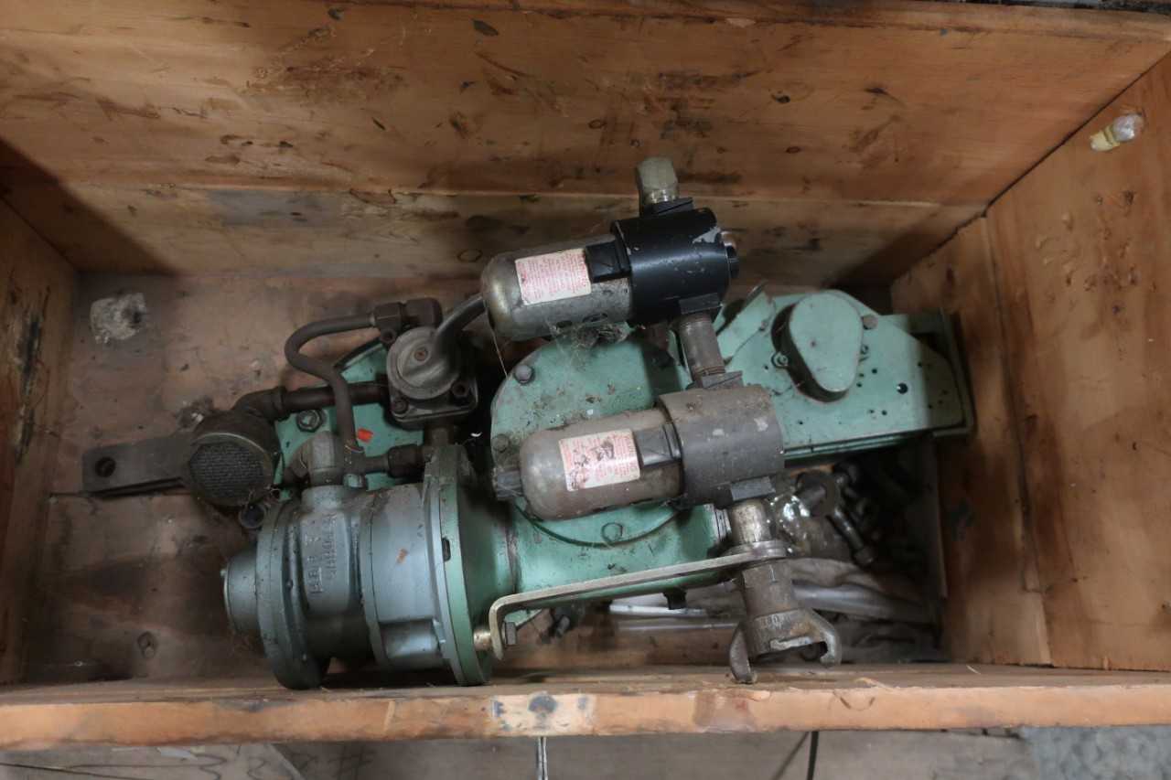 LOT OF 2 LISBON 00101 CABLE CLIMBERS LOAD 1000LBS - MISCELLANEOUS