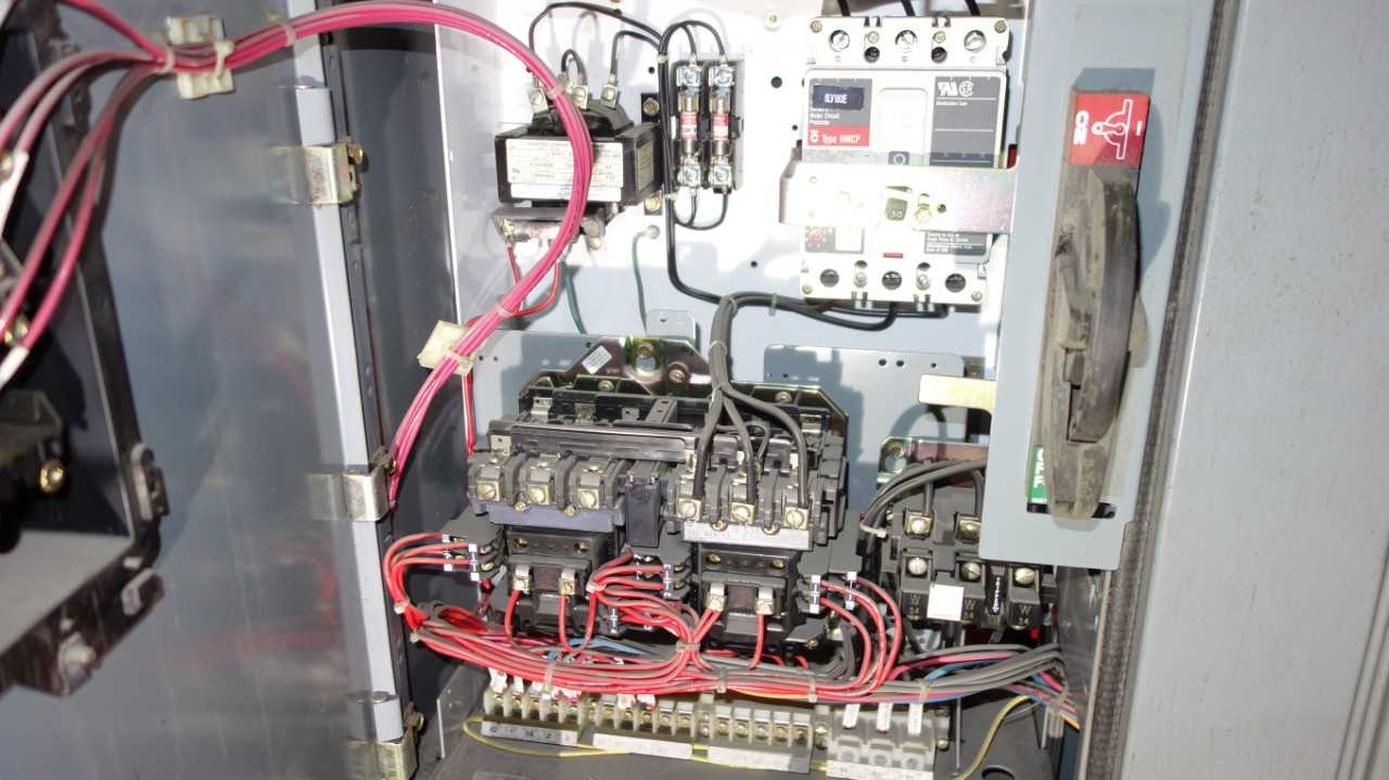 7X VERTICAL SECTIONS ALLEN BRADLEY 2100 CENTERLINE MCC MOTOR CONTROL CENTER (BUCKETS ONLY) - MOTOR CONTROL CENTERS