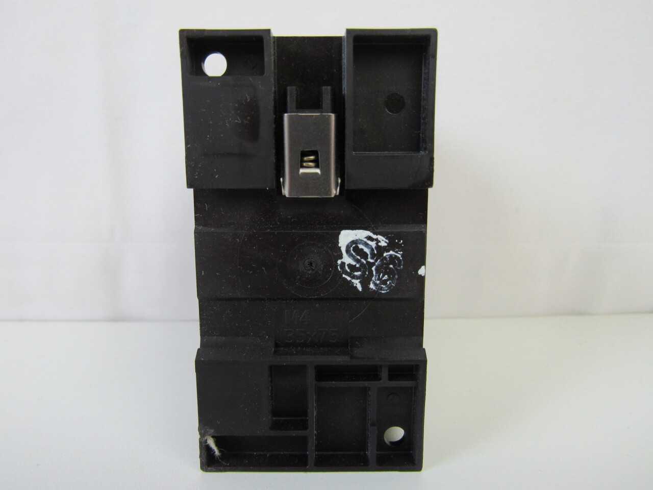 Quantity of 1x XTCE025C01E Controls - VALVES