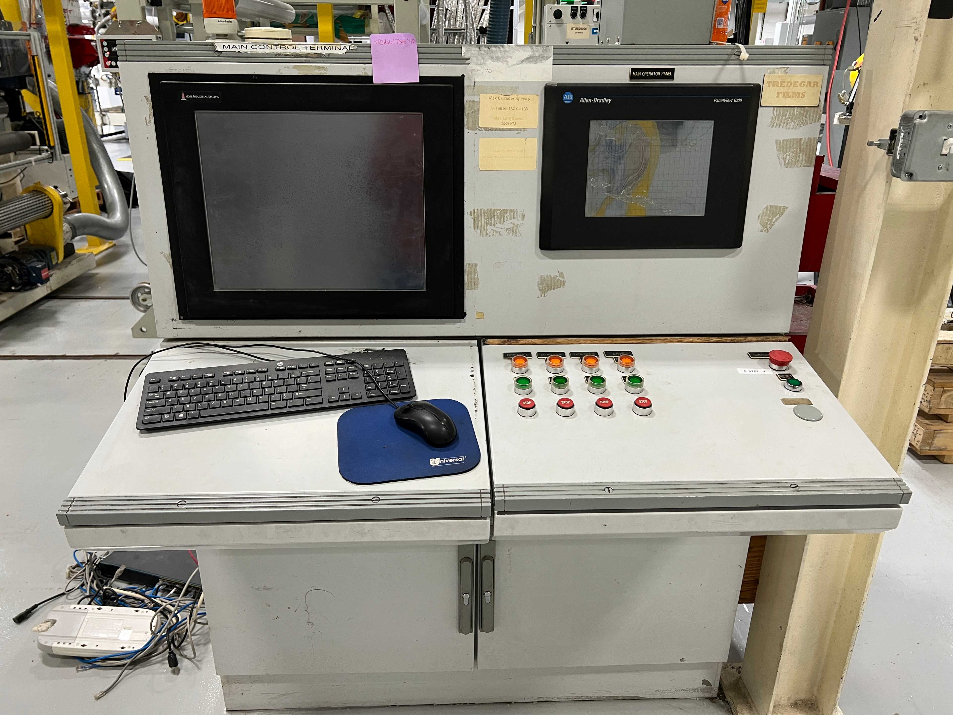 2002 ALLEN-BRADLEY & PARKER MAIN OPERATOR CONSOLE - AUTOMATION & CONTROLS