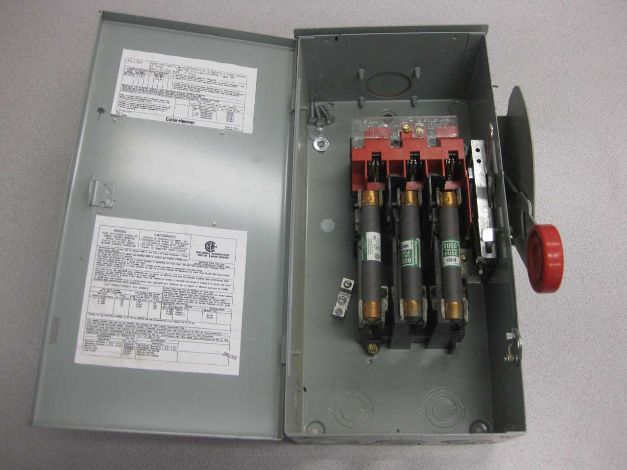 Eaton FUSED disconnect switches 3HD361 QTY 3 - DISCONNECT SWITCHES