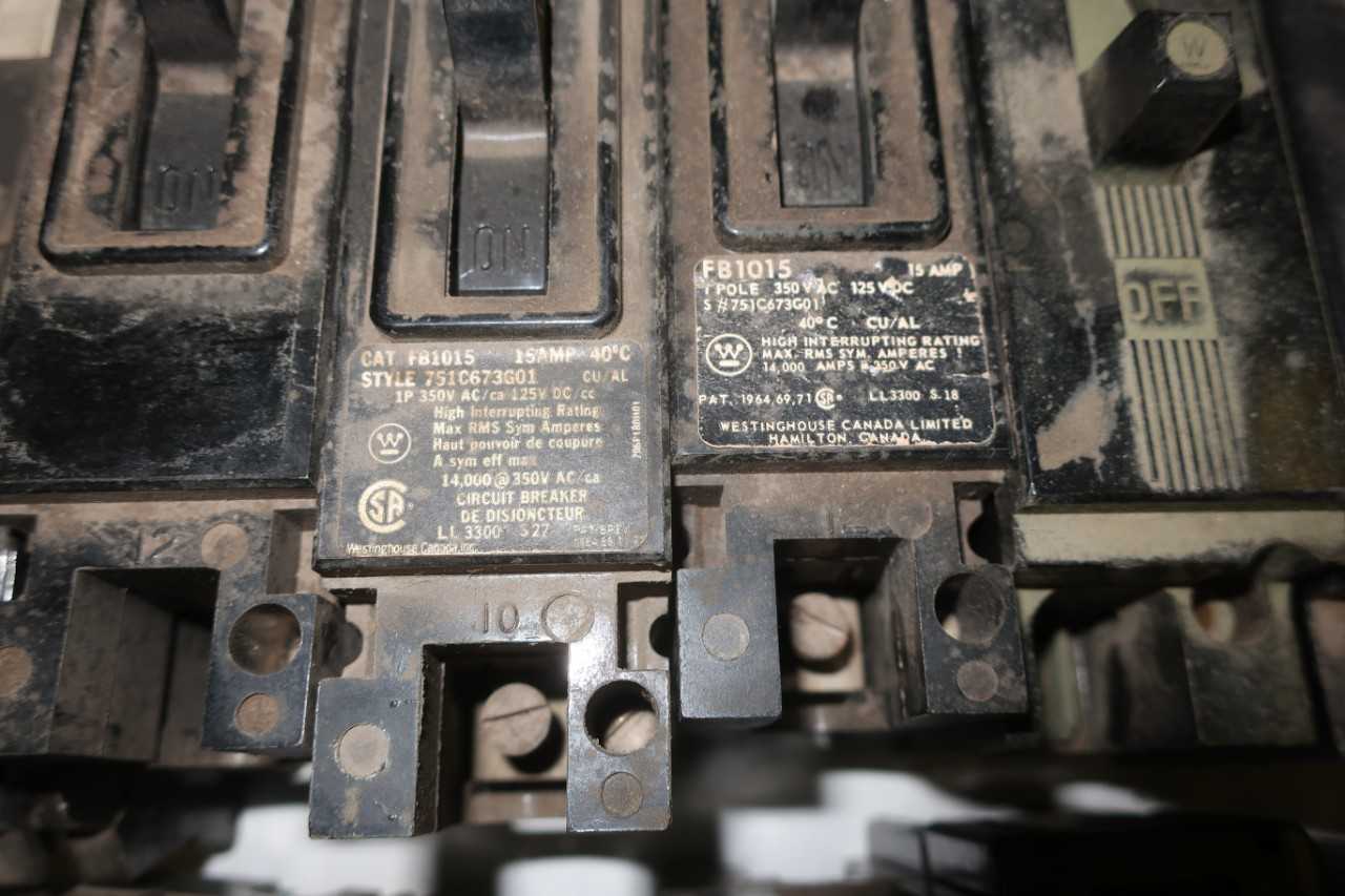 LOT OF 37 ASSORTED WESTINGHOUSE CIRCUIT BREAKERS - CIRCUIT BREAKERS