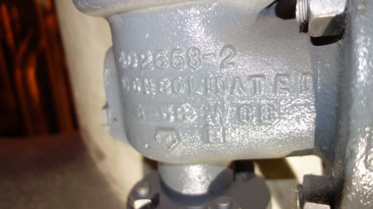 LOT OF 2 1905-HC-1-LA 1-1/2 IN STEEL RELIEF VALVE - RELIEF VALVE