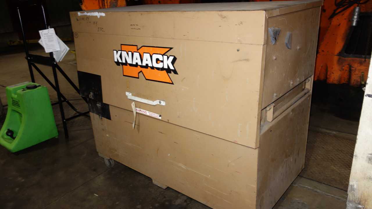KNACK ROLLING JOB BOX WITH CONTENTS - MISCELLANEOUS