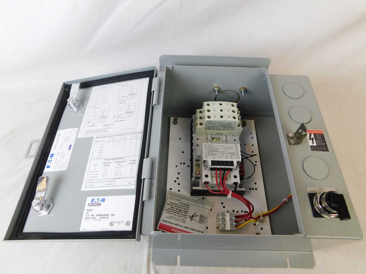 Lot of Qty 5x Eaton ECC04C2A6A Lighting Contactor Mechanically/Magnetically Held 6P 30A 240VAC 50/60Hz NEMA Type 3R - CONTACTORS