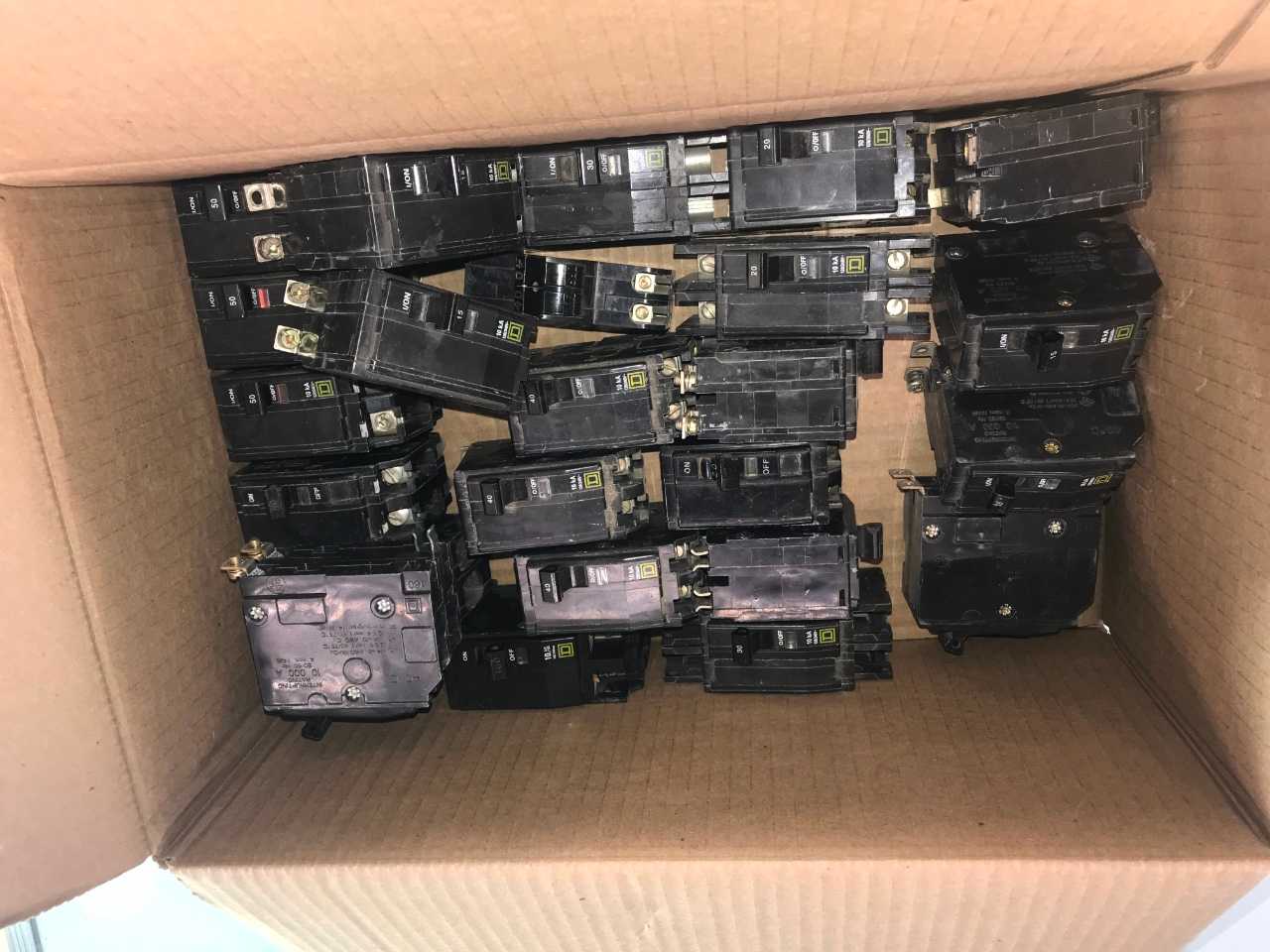 SQUARE D 10KA 2 POLE BREAKERS (QTY 25) - CIRCUIT BREAKERS