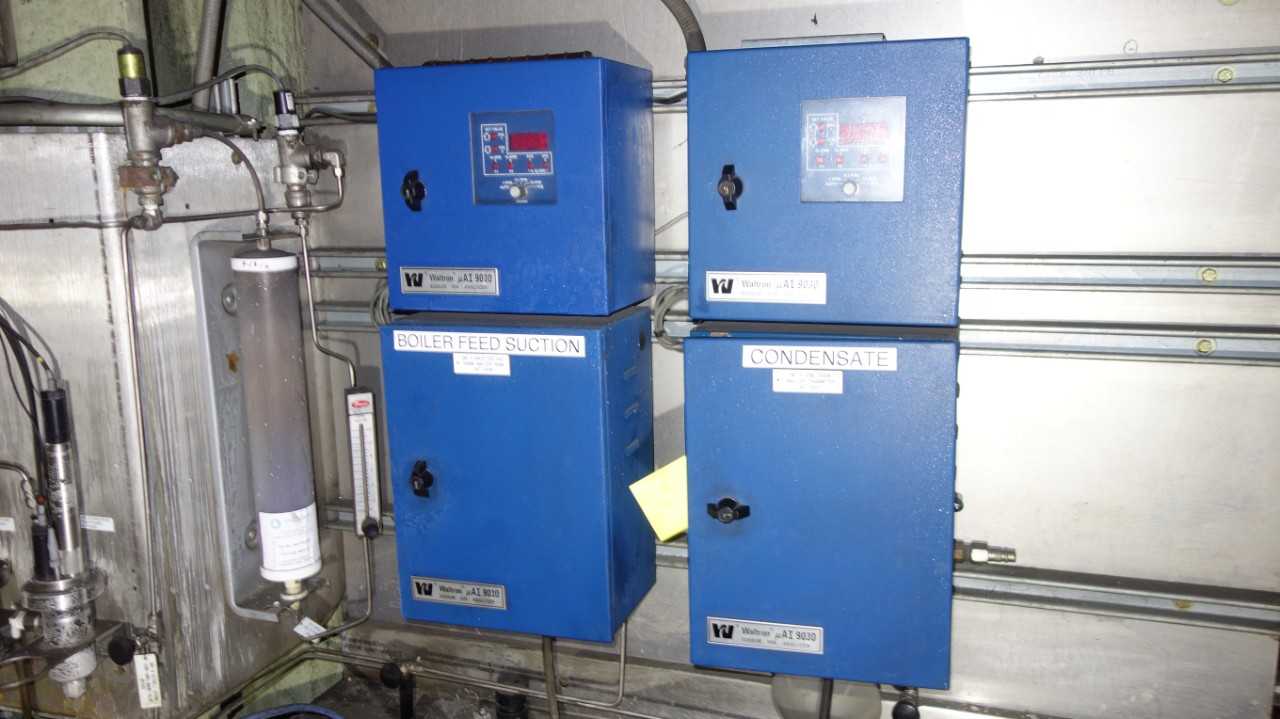 LOT OF 2 WALTRON AI 9030 SODIUM ION ANALYZER - ANALYZER