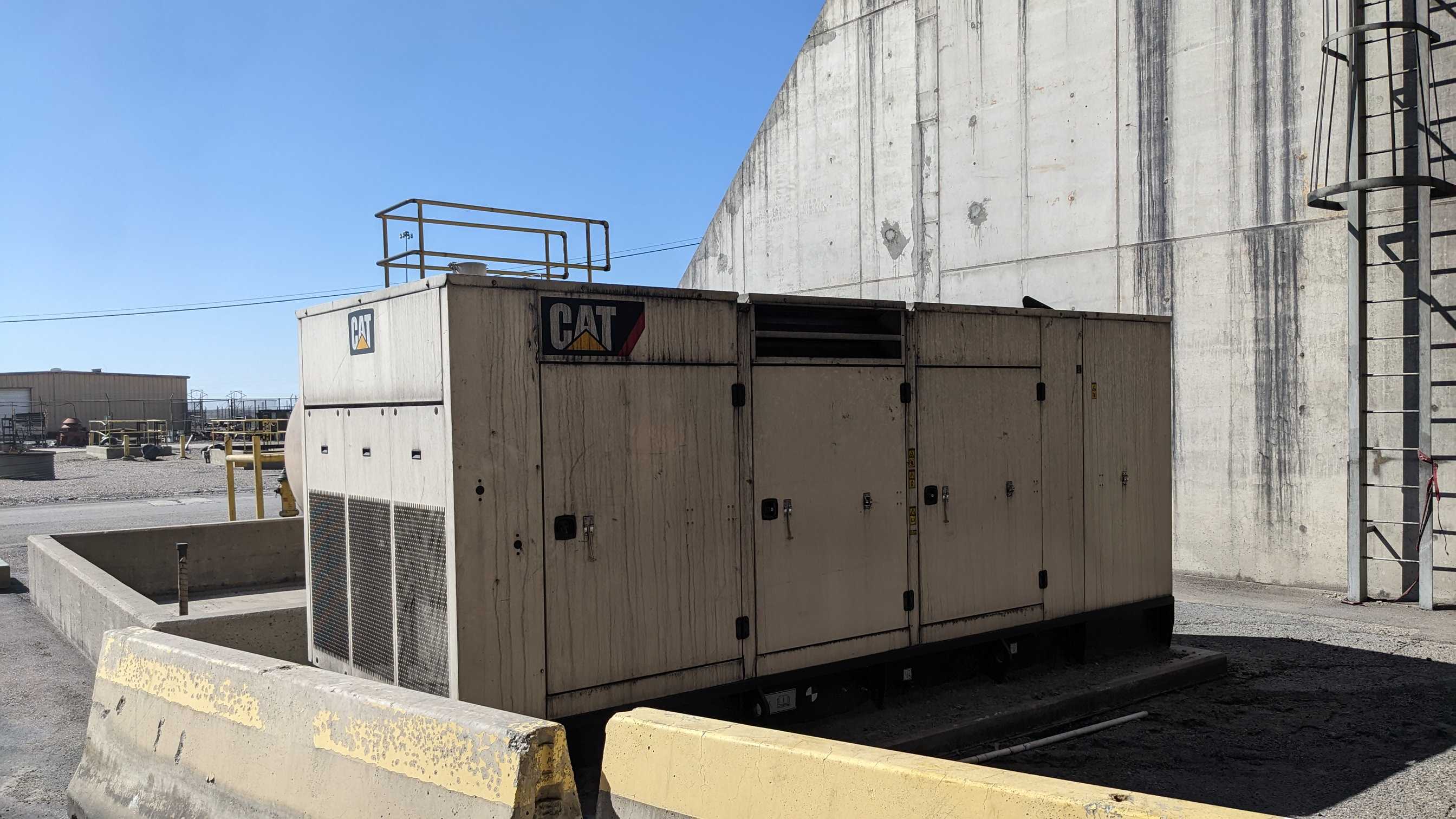 CATERPILLAR GENERATOR SET - STANDBY POWER GENERATOR CATERPILLAR GENERATOR SET - STANDBY POWER GENERATOR