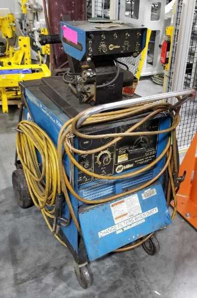 Miller Shopmaster 300 Welder - WELDING EQUIPMENT Miller Shopmaster 300 Welder - WELDING EQUIPMENT