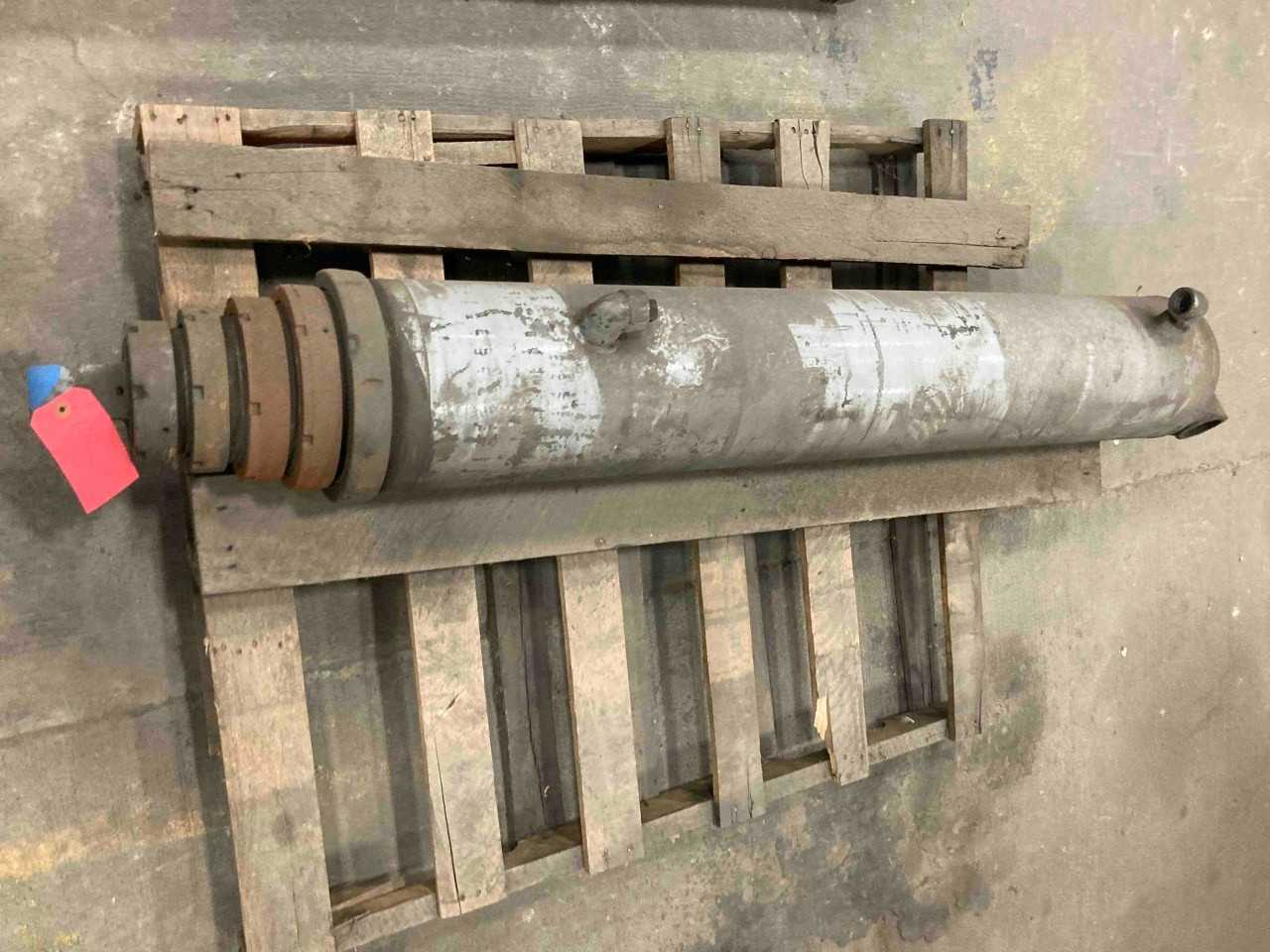 Rebuilt Hydraulic Dump Truck Cylinder - HYDRAULIC CYLINDERS