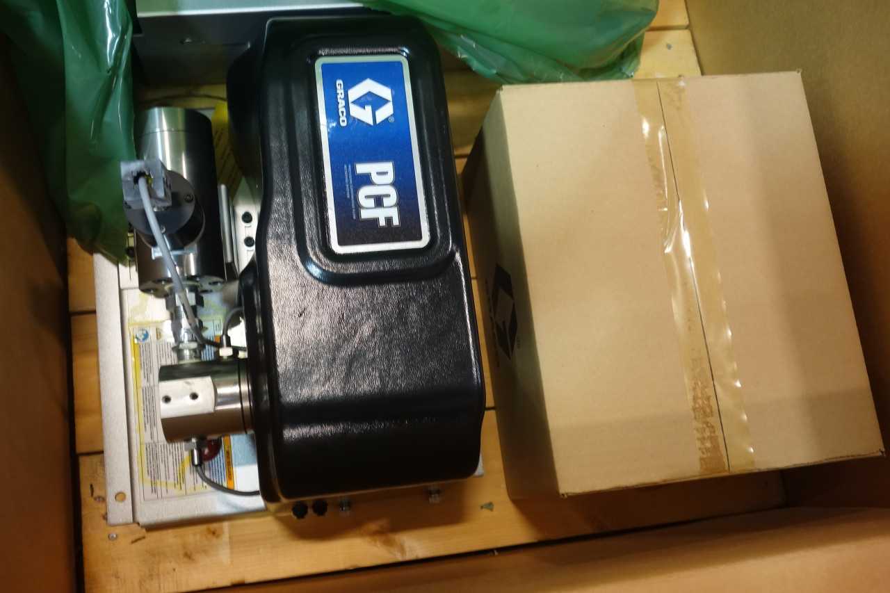 GRACO PCF PRECISION CONTINUOUS FLOW METERING SYSTEM - METERING PUMP