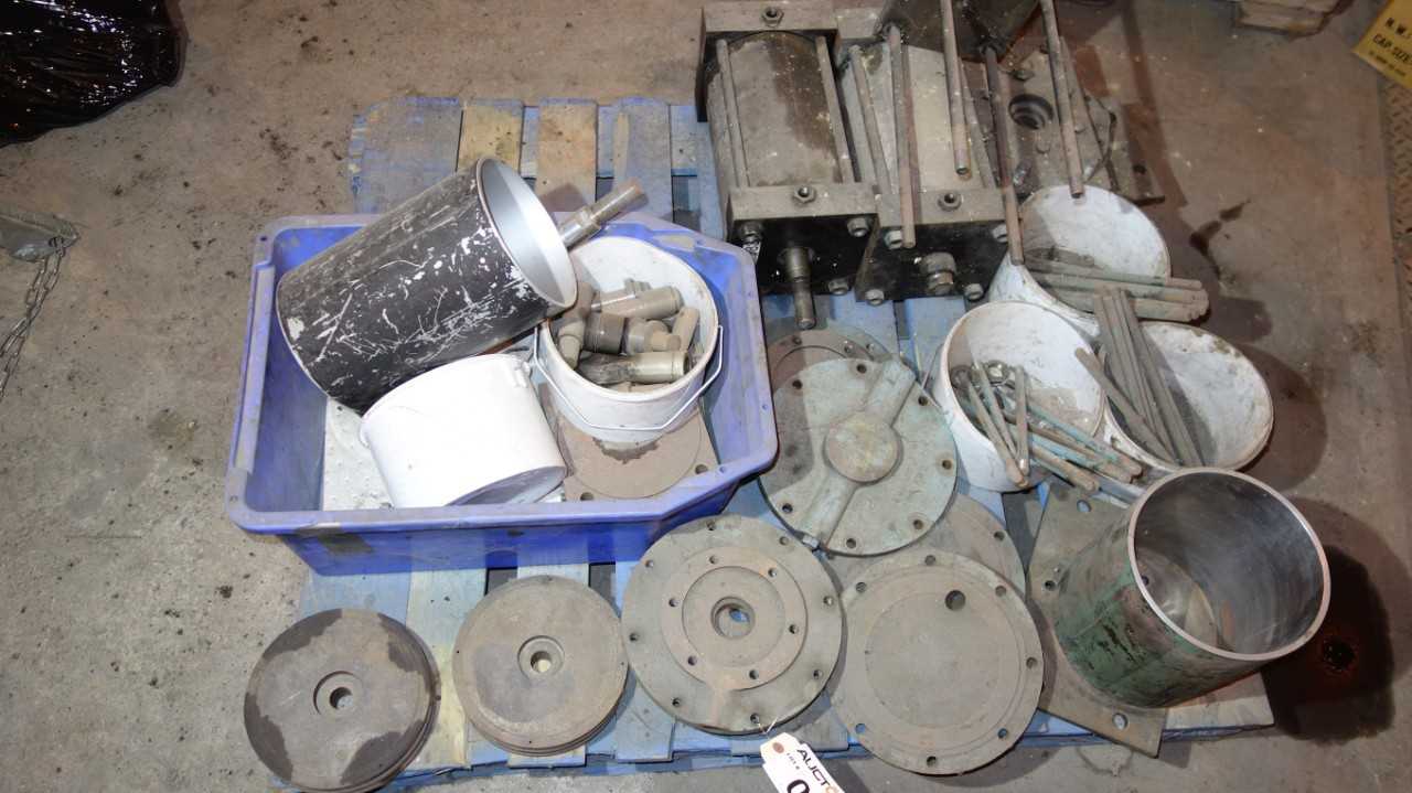 PALLET OF ASSORTED STEEL FLANGES, REPLACEMENT PARTS - POWER TRANSMISSION