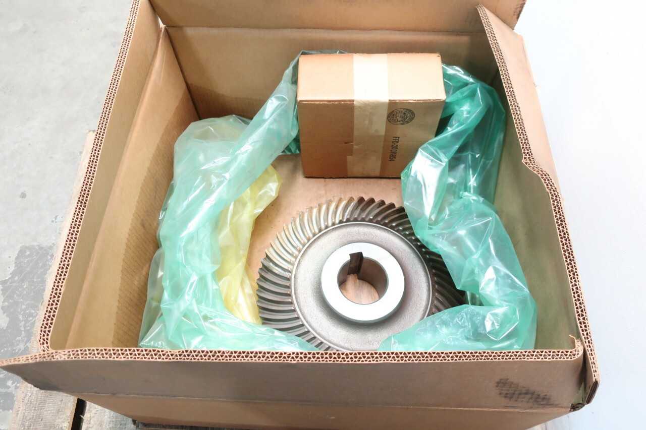 LOT OF ASSORTED POWER TRANSMISSION - POWER TRANSMISSION