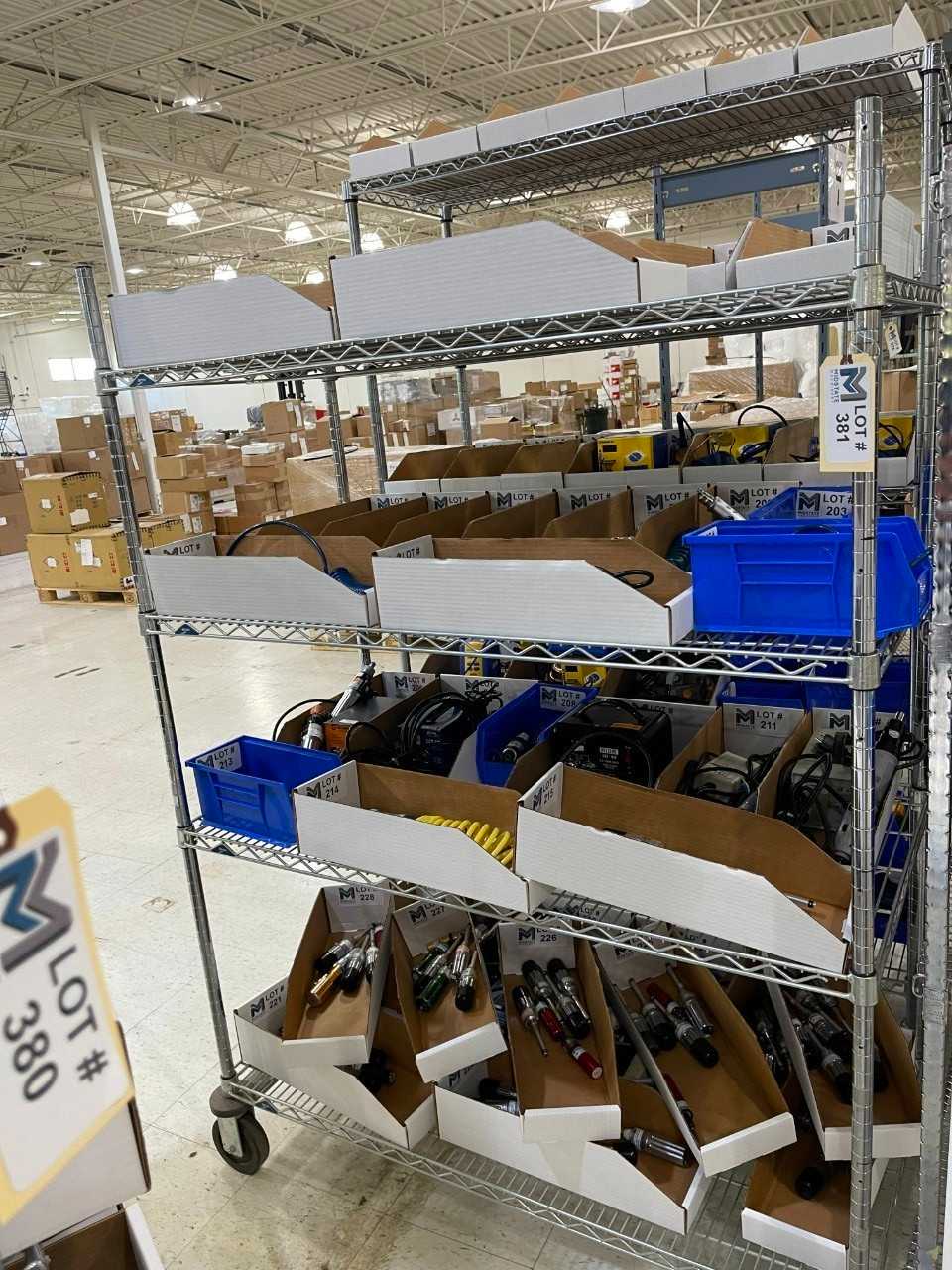 Rolling Bakers Rack No Contents - SHELVING
