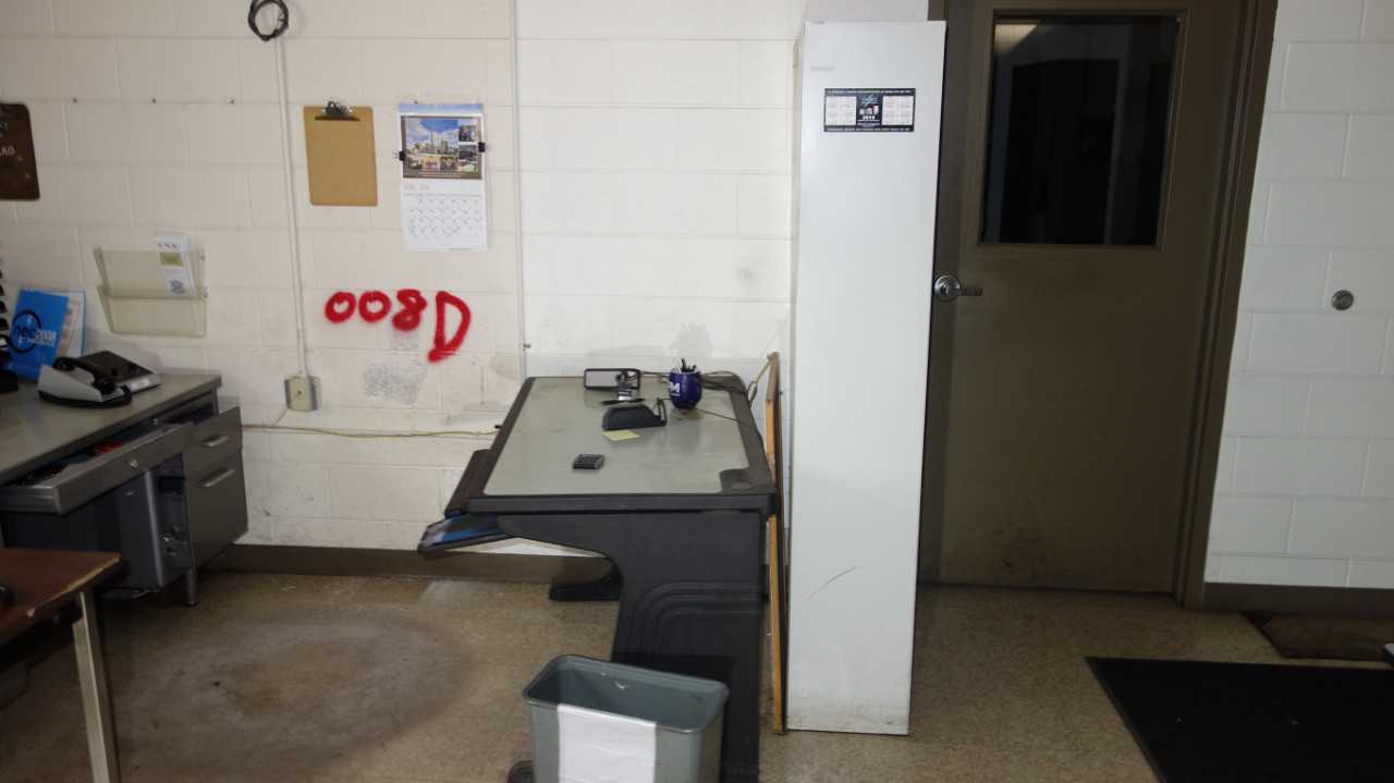 CONTENTS OF ROOM, ASSORTED CHAIRS, TABLES, CABINETS - MISCELLANEOUS