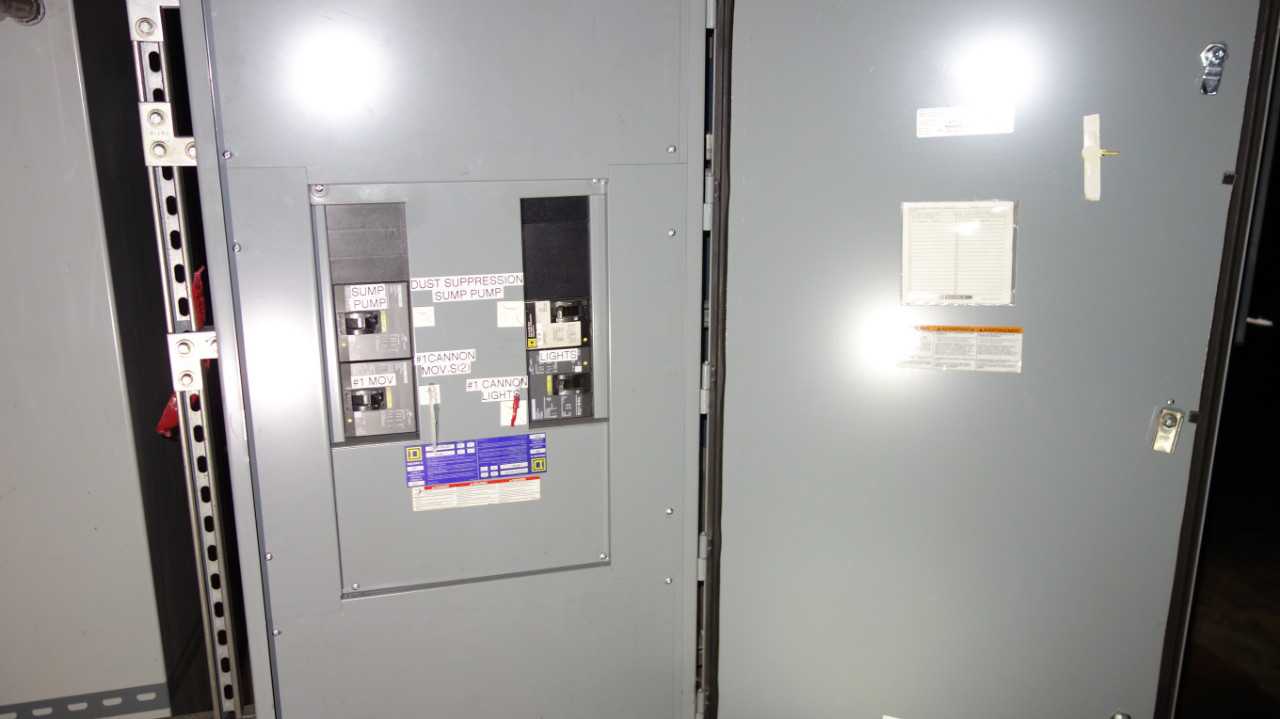 LOT OF 3 ASSORTED ELECTRICAL PANELS, SQUARE D I-LINE - AUTOMATION & CONTROLS