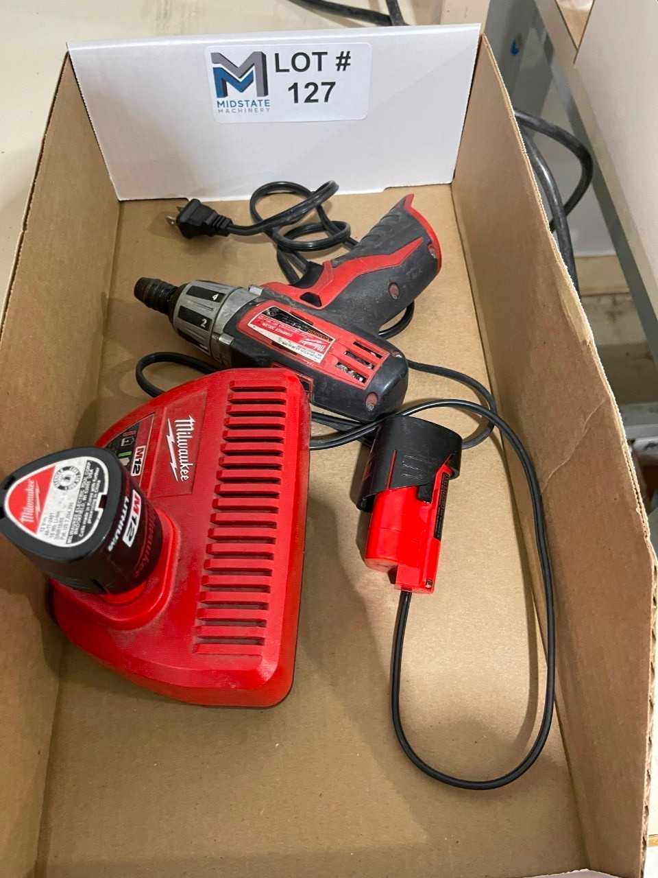 Millwawkee Cordless Screw Gun - ELECTRIC POWER TOOLS