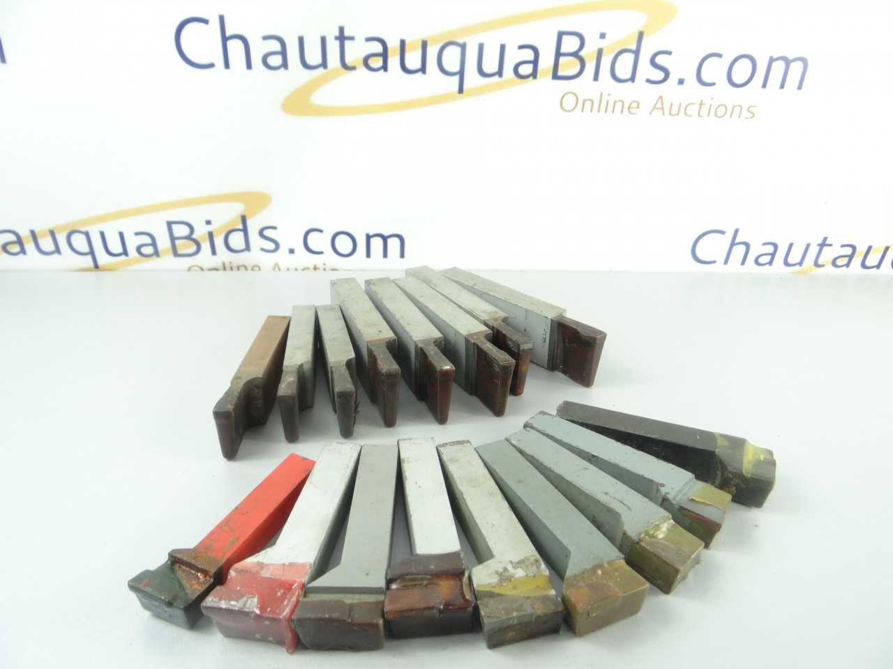 Lot of 17 NEW Assorted Carbide Tipped Tool Bits - MACHINING ACCESSORIES & TOOLING