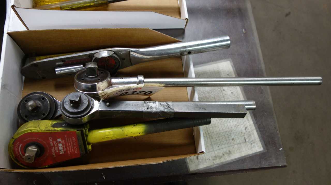 LOT OF ASSORTED TORQUE WRENCHES POWER HAWK 625-50 750 WILLIAMS TM-1000 SNAP-ON TORQ METER YA290 - HAND TOOLS