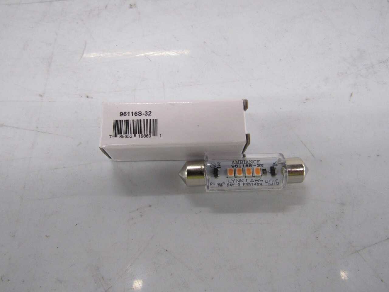 Quantity of 48x 96116S-32 Lights - LIGHTING