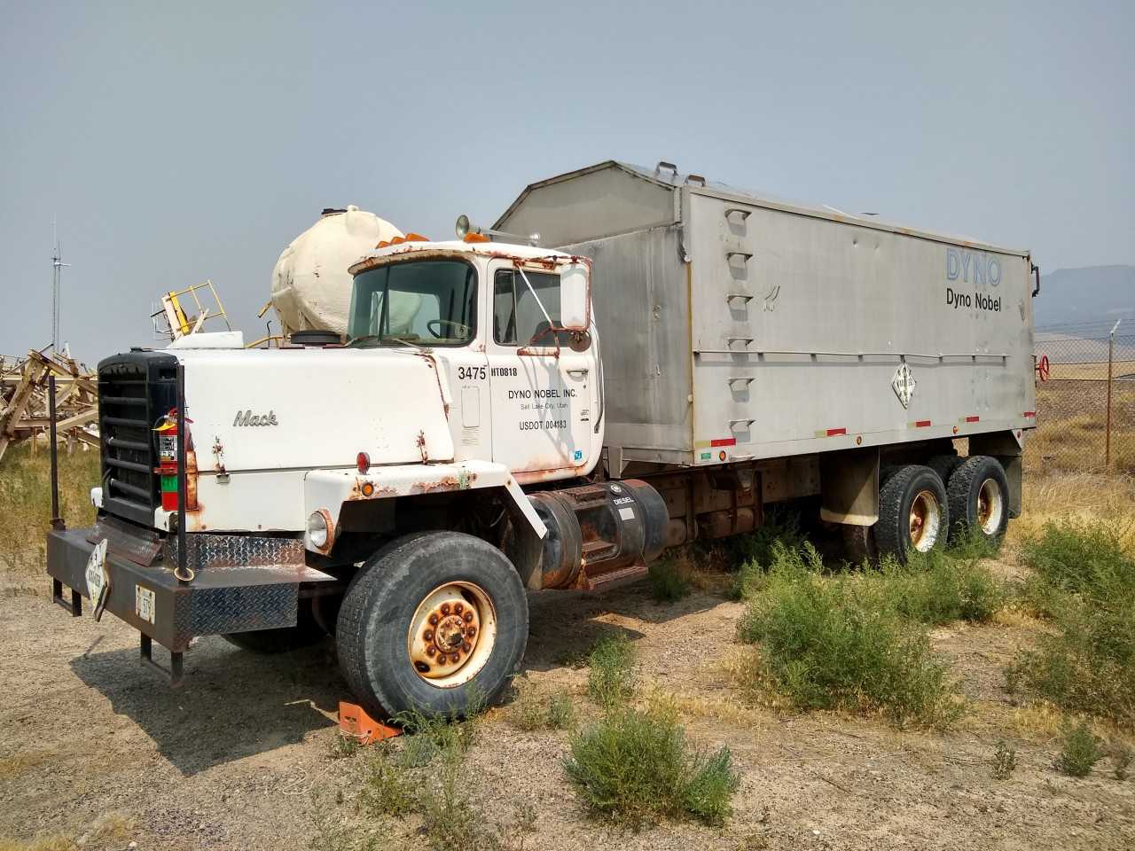 1982 Mack RM6866S Dump Truck - HYDRO EXCAVATOR TRUCKS