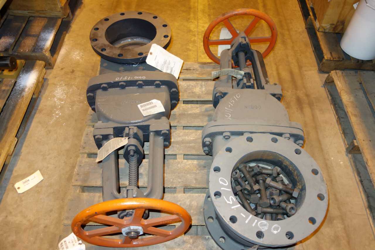 1 PALLET OF NEWCO 10IN WEDGE GATE VALVES - VALVES