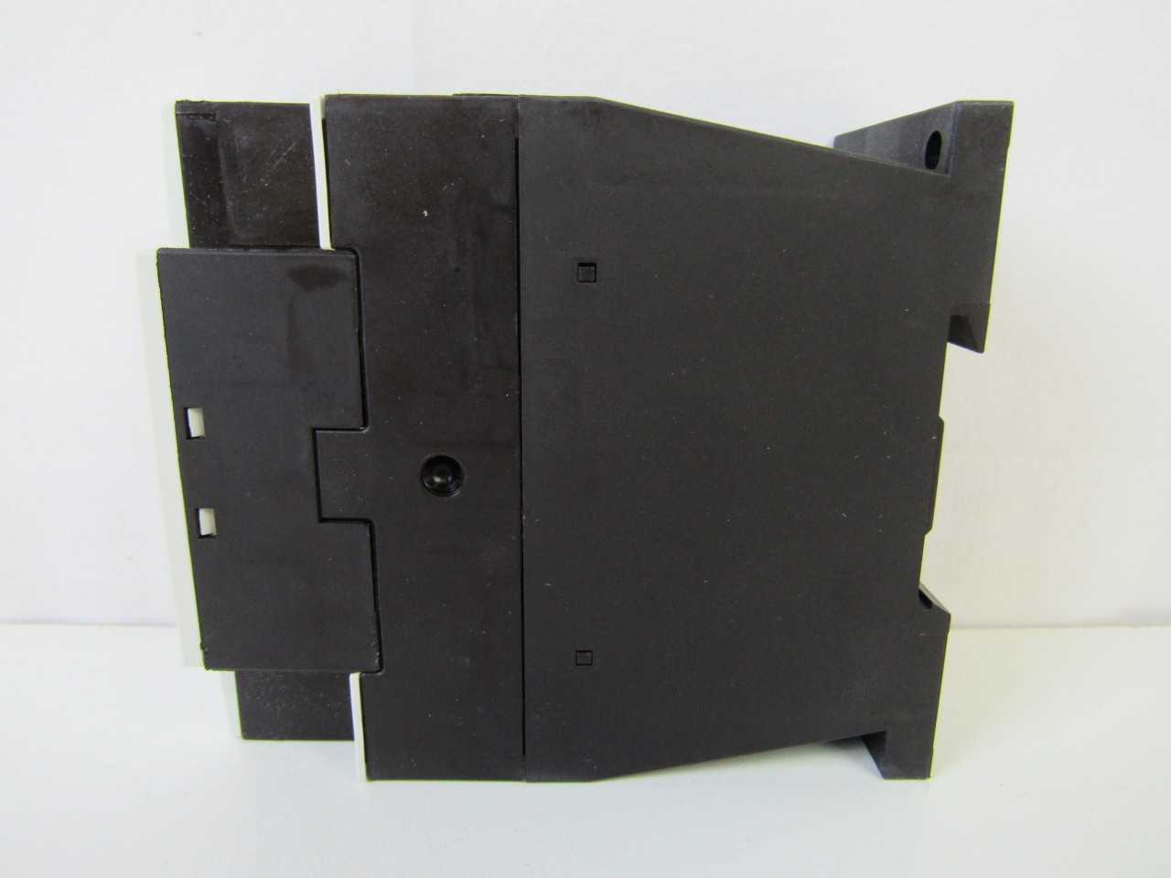 Quantity of 6x XTCE032C10B Contactors - CONTACTORS