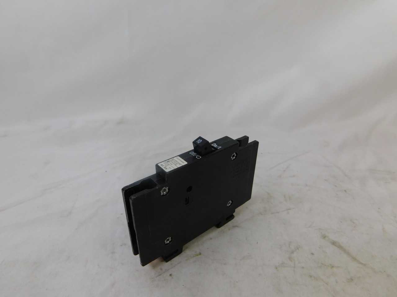 Quantity of 29 New Surplus Eaton QCR1010 MCB Accy QC 1P 10A 120V - ELECTRICAL COMPONENTS