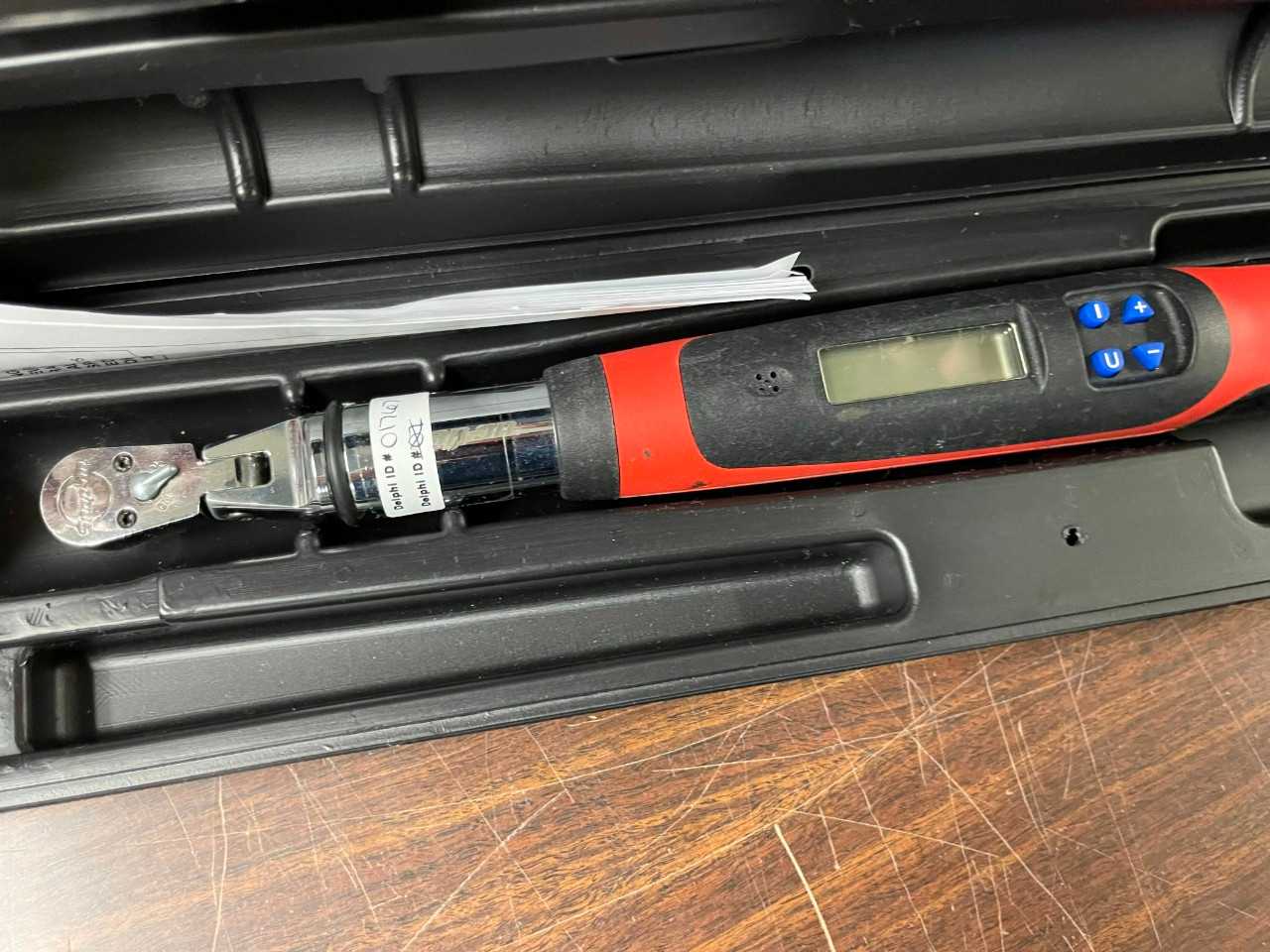 Snap-on 24-240 in Lb Digital Torque Wrench - HAND TOOLS