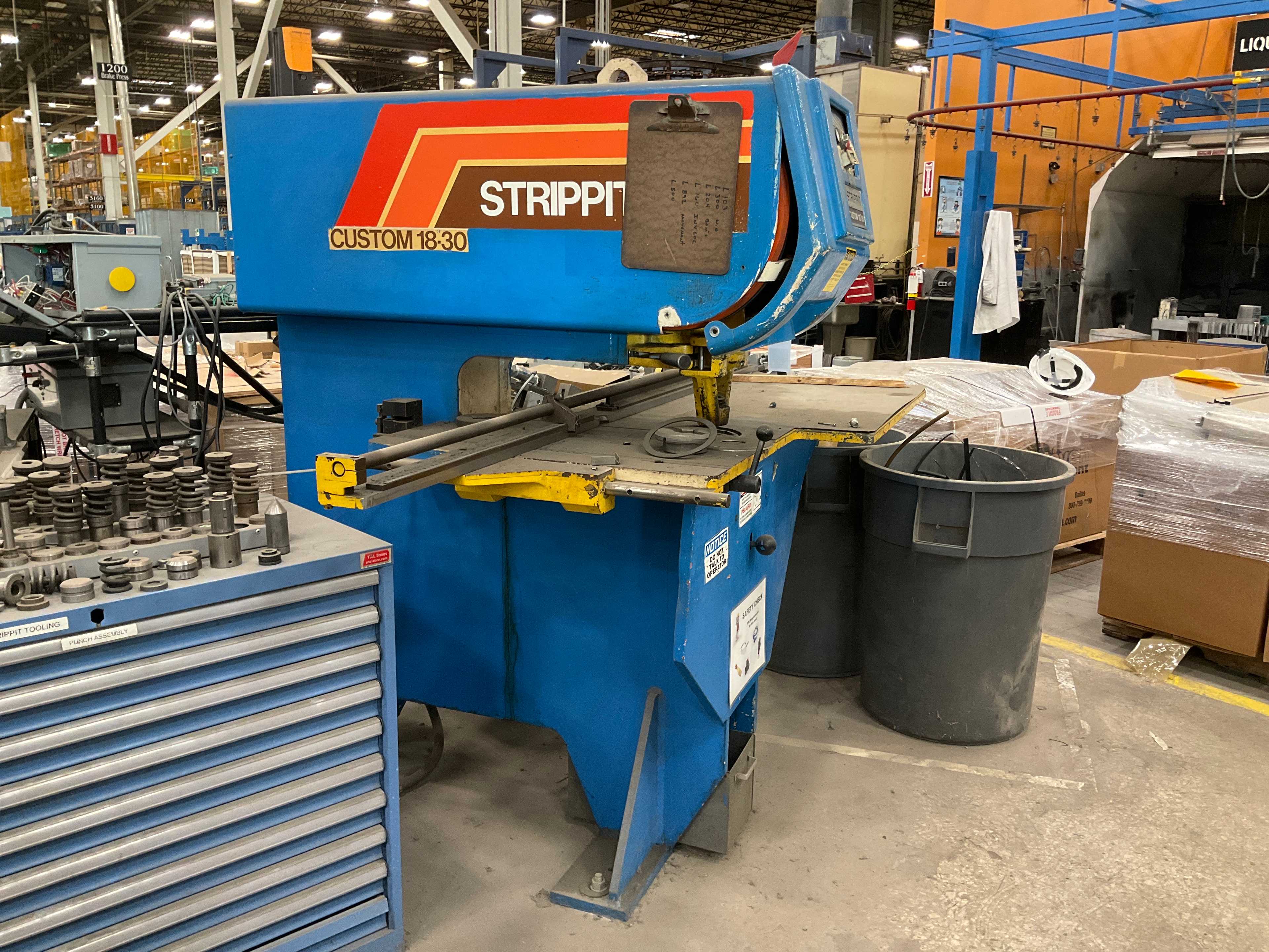 STRIPPIT HOUDAILLE 18-30 PUNCHING MACHINE