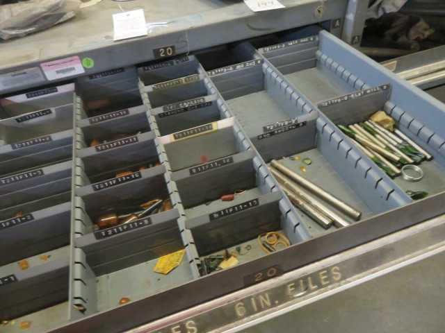 6 Drawer Stanley Vidmar and contents - MISCELLANEOUS