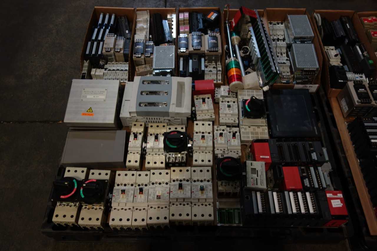 2 PALLETS OF ASSORTED ELECTRICAL CONTROLS - ELECTRICAL COMPONENTS