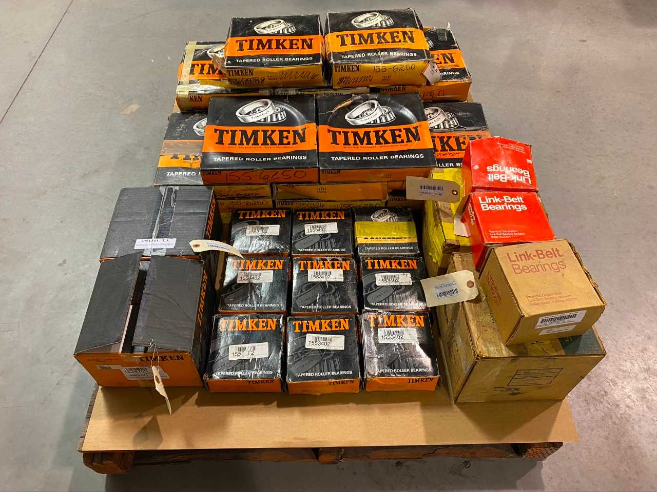 1 PALLET OF ASSORTED BEARINGS - BEARINGS